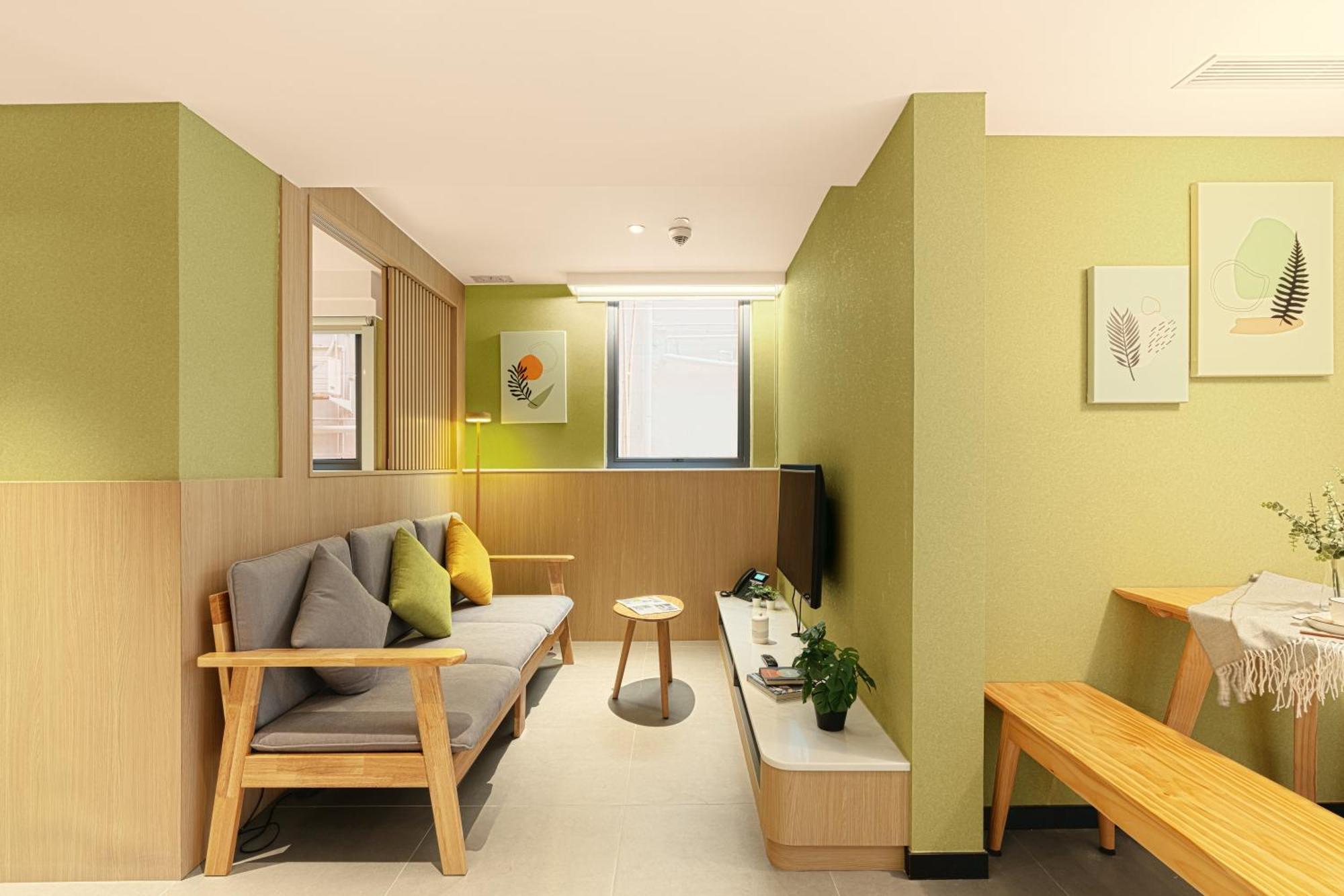 Urbanwood Ap Lei Chau Hotel Hongkong Buitenkant foto